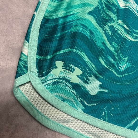 Under Armour Teal Marble Shorts - Picture 3 of 5